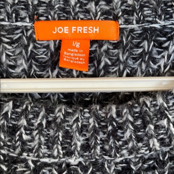 Joe Fresh Sweater. - Picture 2 of 2